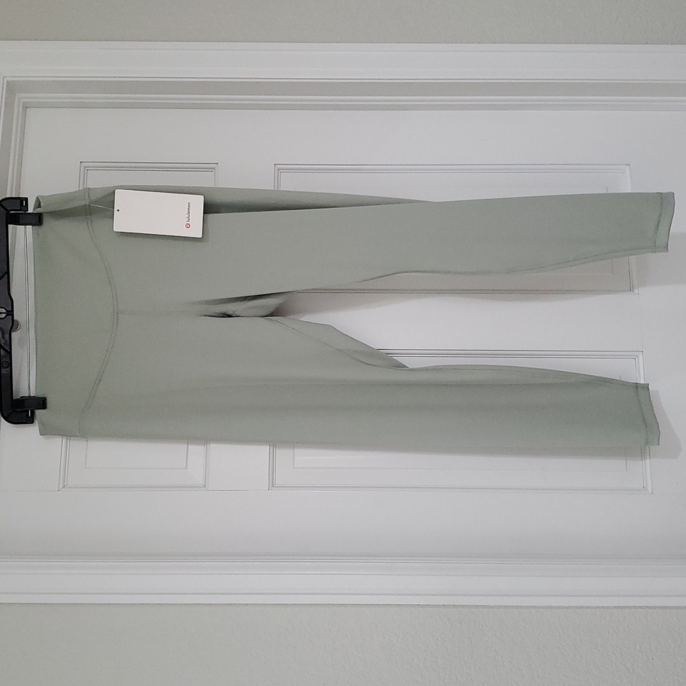 NWT Lululemon Wunder Under Smoothcover HR 28in Fog Green Tight Sz 14